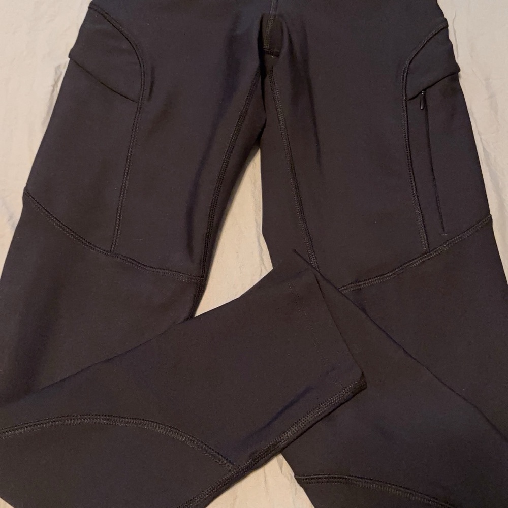 Black Cargo Leggings - Picture 3 of 5